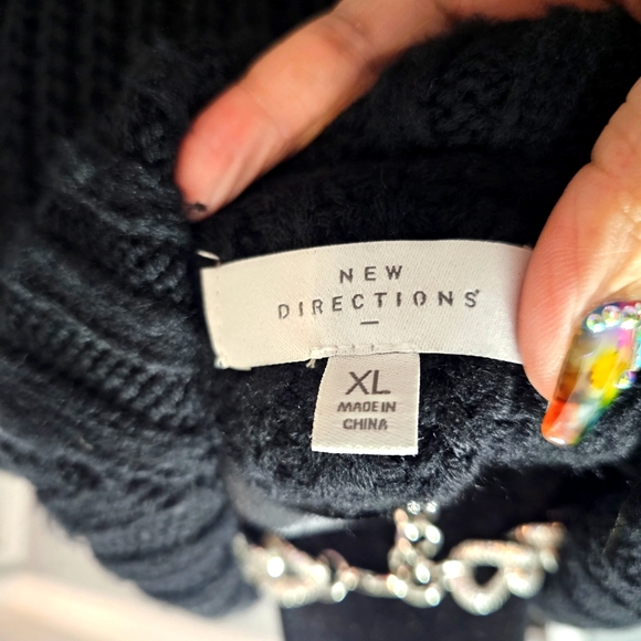 NEW DIRECTION Round Hem Tunic Sweater - Picture 7 of 7